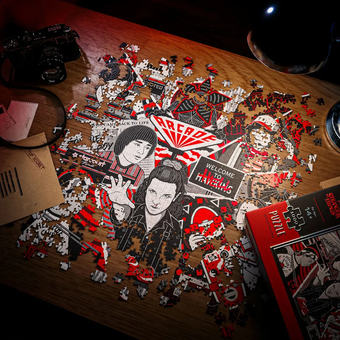 Stranger Things - Upside Down Premium Puzzle