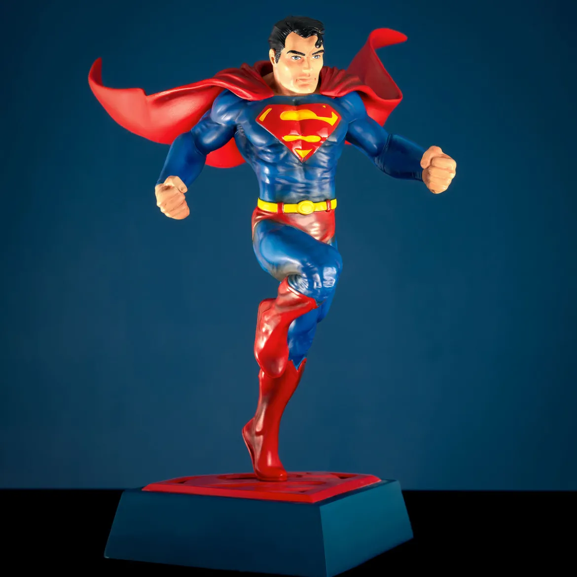 Superman Comic Statue
