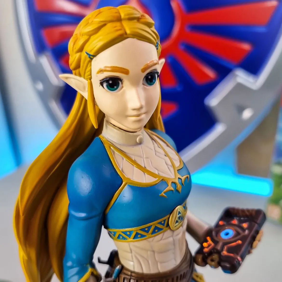 The Legend of Zelda - Breath of the Wild Zelda Statue Collector's Edition mit Leuchtfunktion