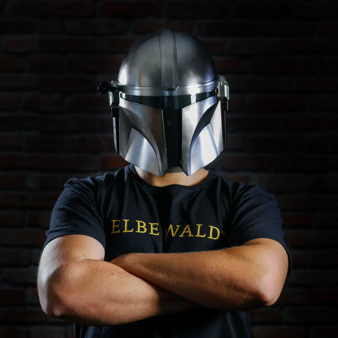 The Mandalorian Helm Replik mit Licht - Star Wars