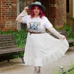 T-Shirt für Coco und Atelier of Witch Hat Fans Limited Edition weiß