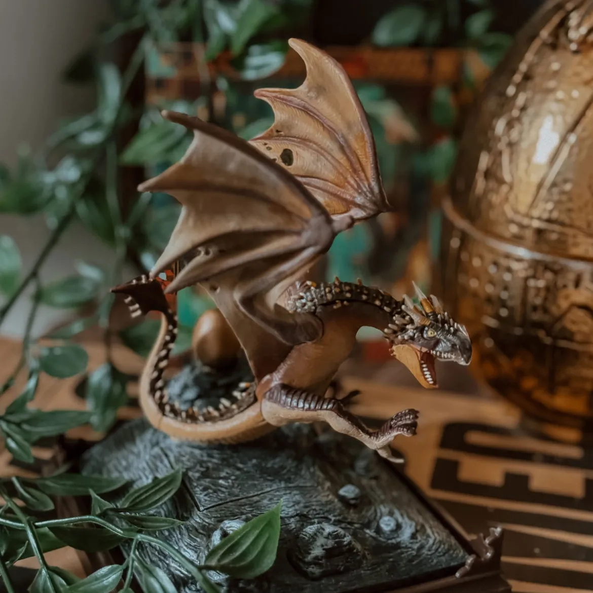 Ungarischer Hornschwanz - Harry Potter Magische Tierwesen Figur
