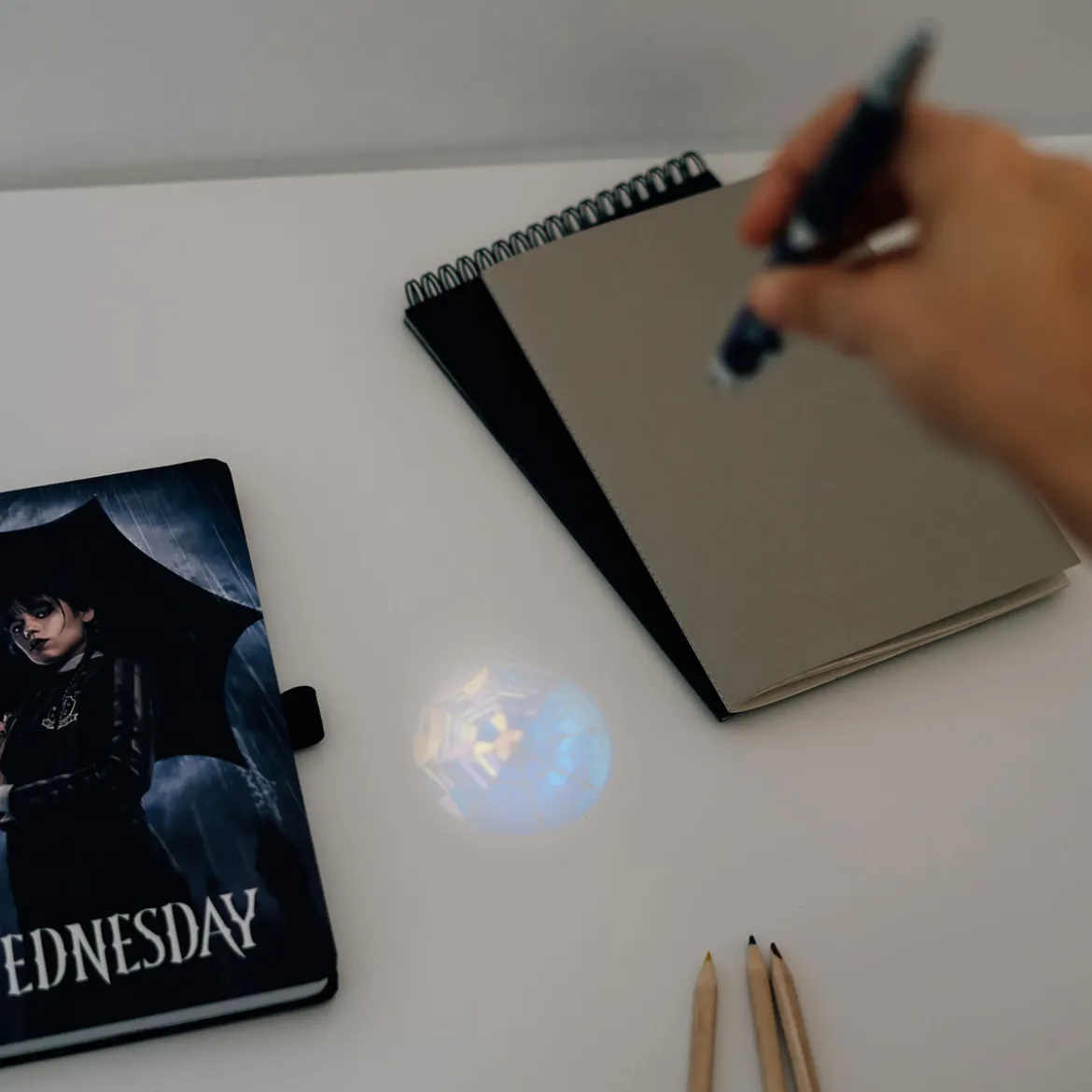 Wednesday - Downpour Notizbuch A5 mit Kugelschreiber
