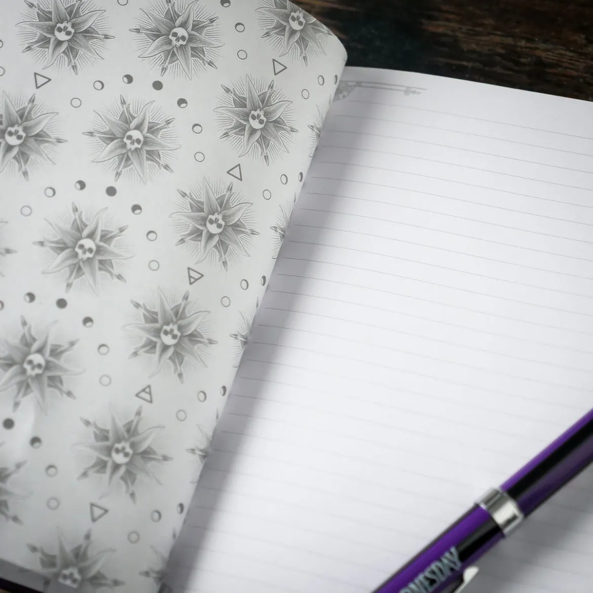 Wednesday - Downpour Notizbuch A5 mit Kugelschreiber