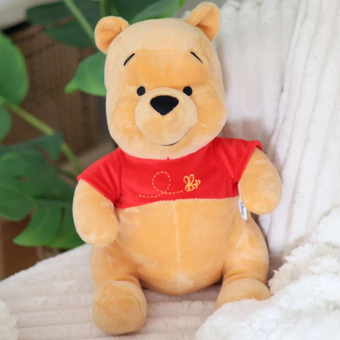Winnie Puuh - Plüsch Figur sitzend 30 cm