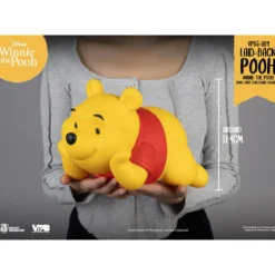 Winnie The Pooh Small Vinyl Spardose liegender Winnie 17 cm