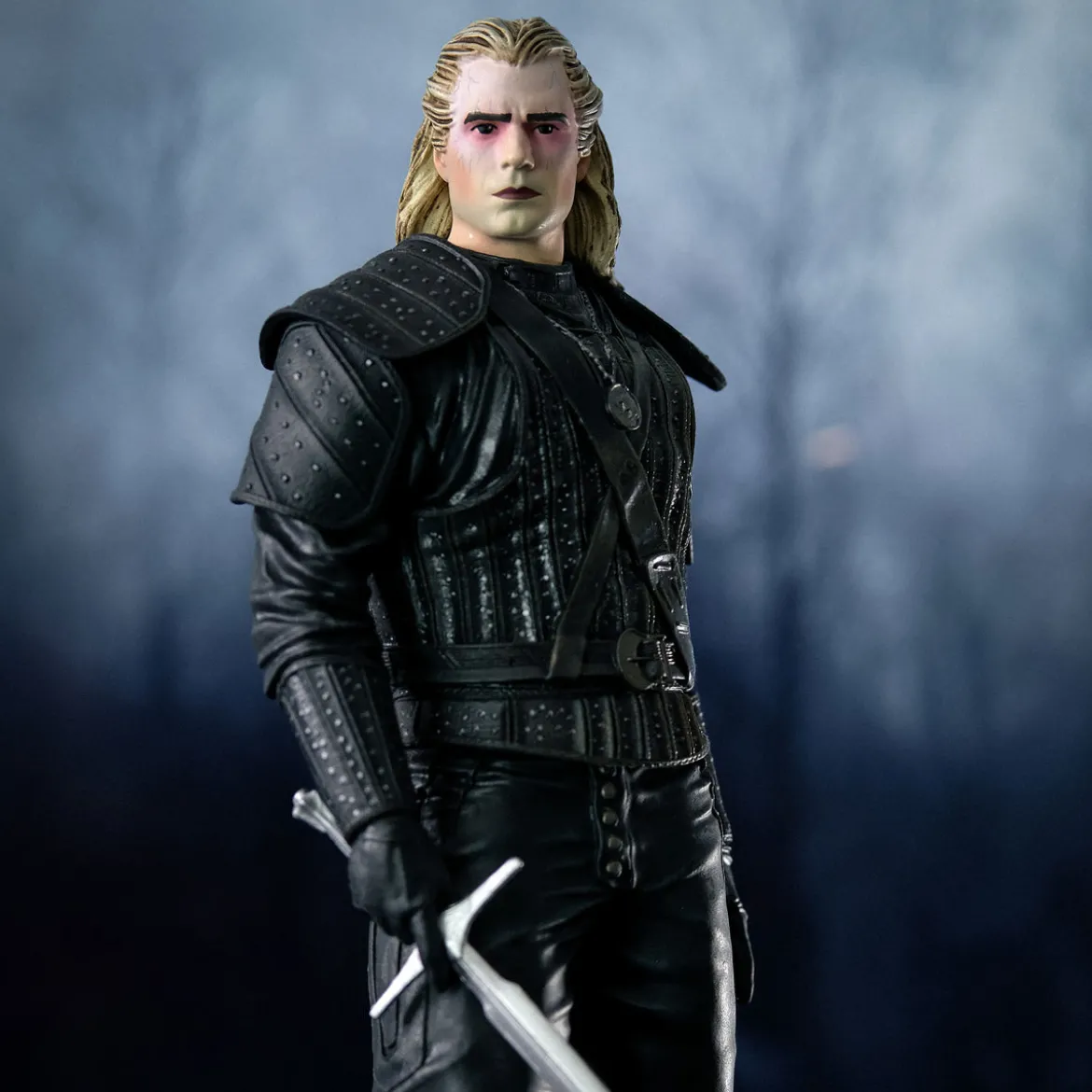 Witcher - Transformed Geralt Statue