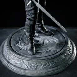 Witcher - Transformed Geralt Statue