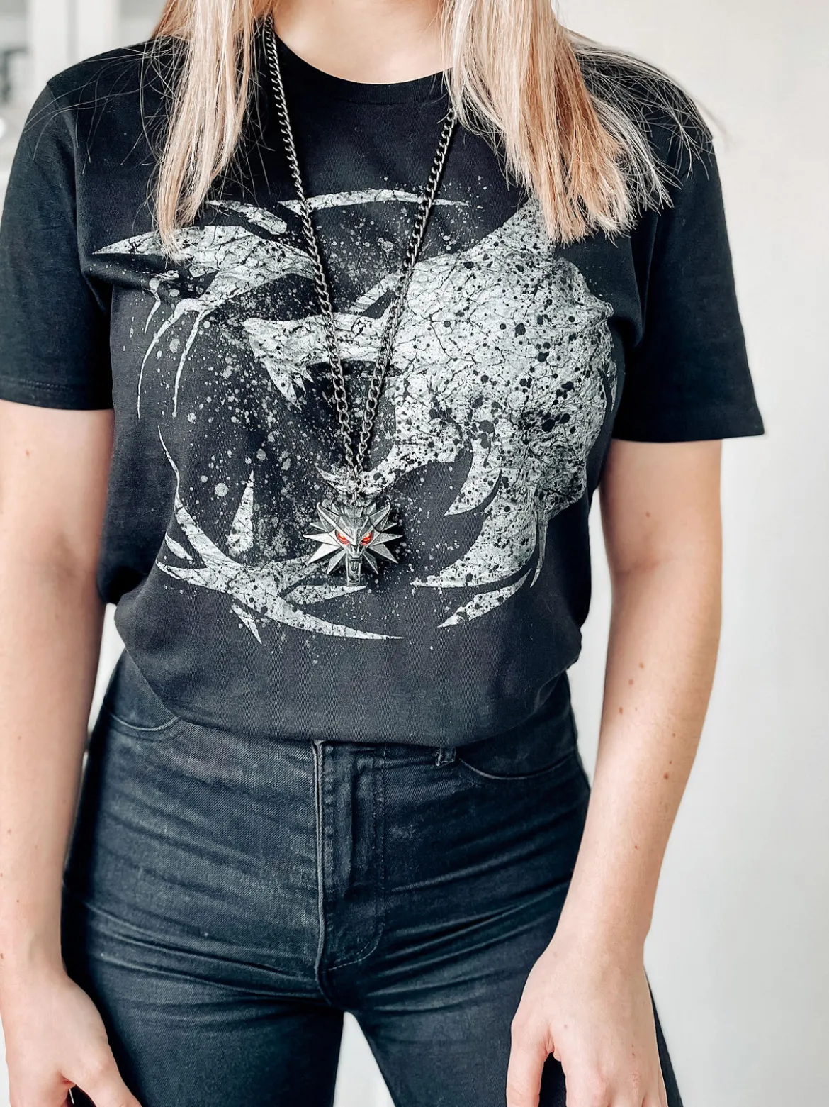 Wolf Emblem T-Shirt für Witcher Fans schwarz