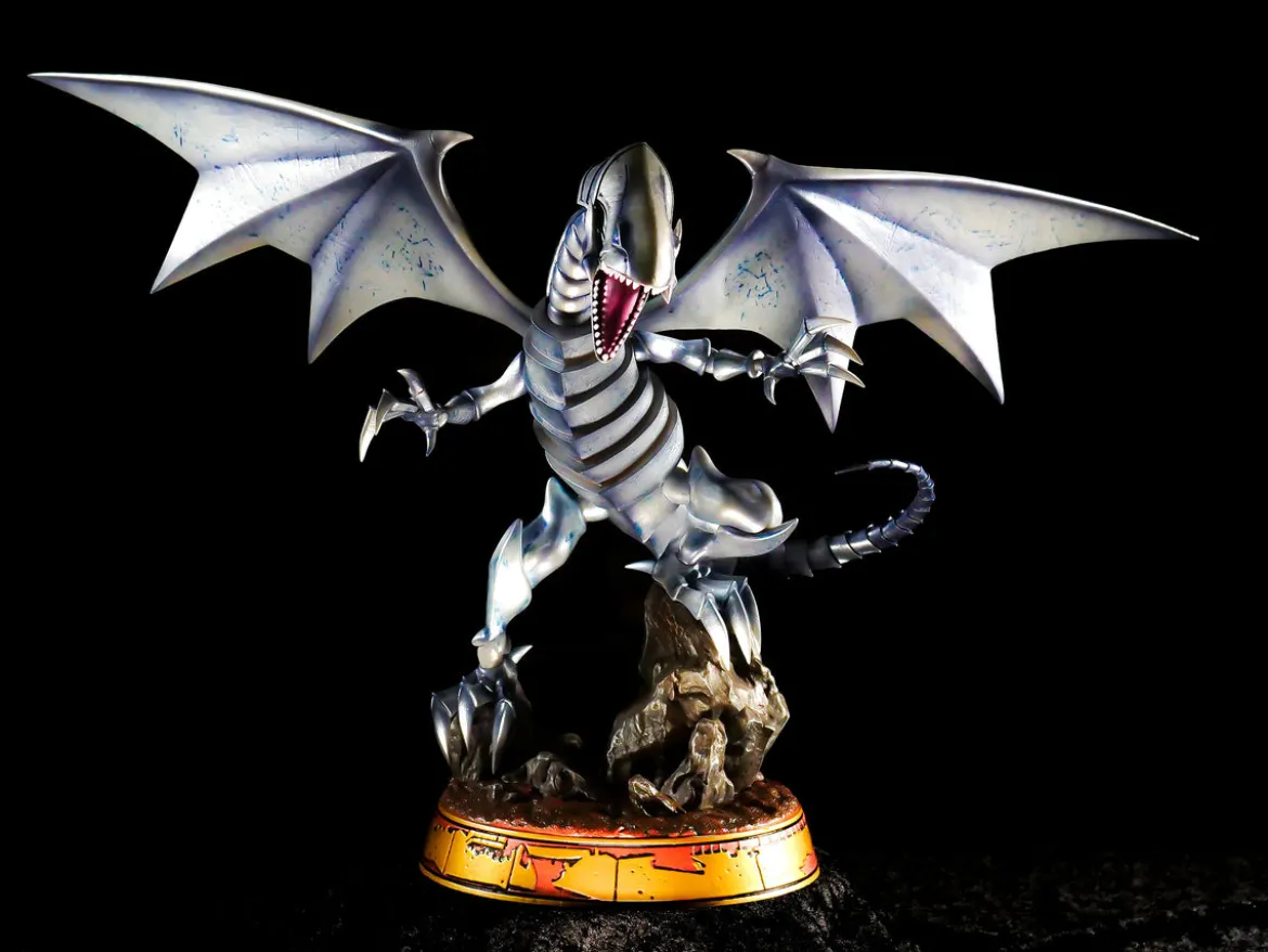 Yu-Gi-Oh! - Blauäugiger Weißer Drache Statue