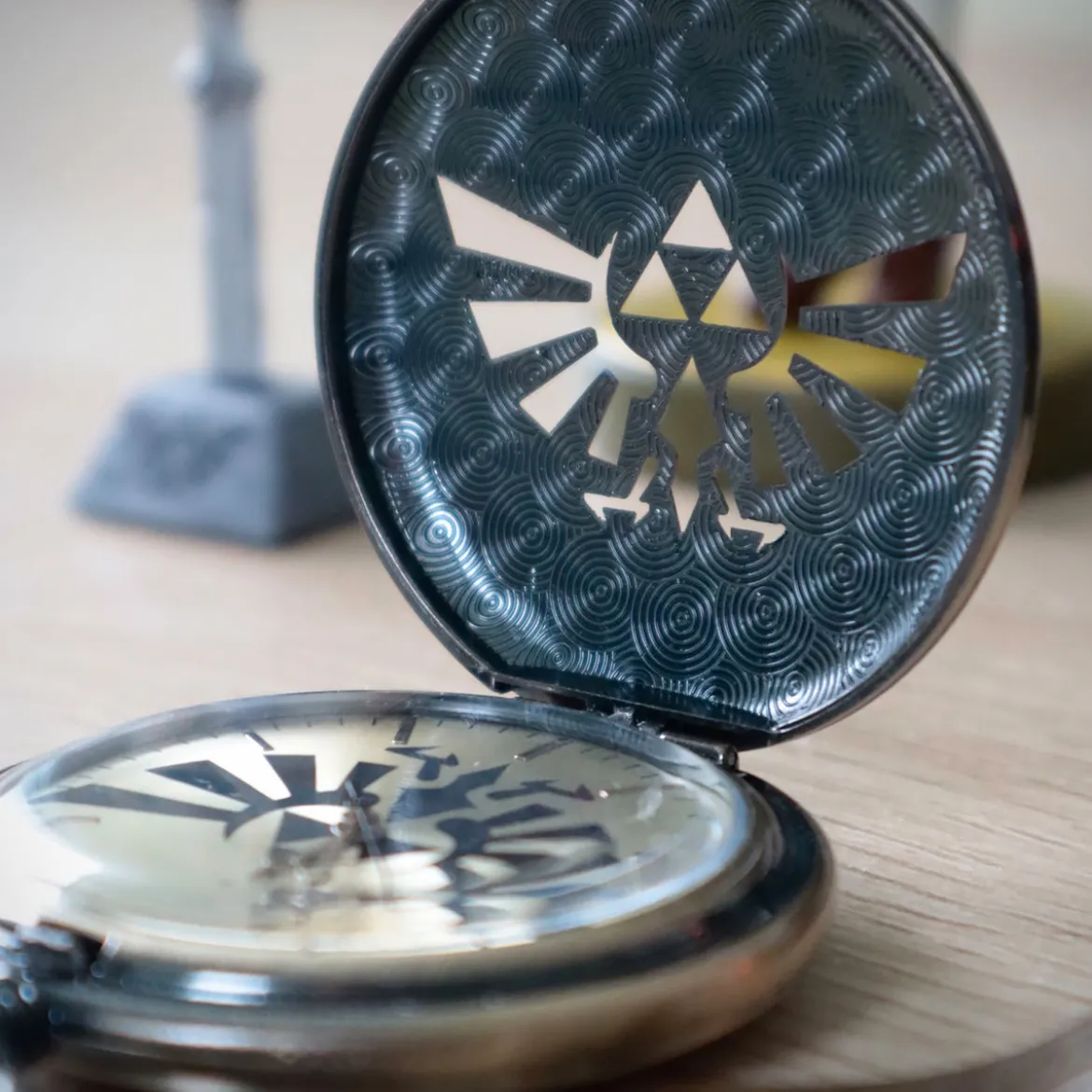 Zelda - Hyrule Logo Taschenuhr