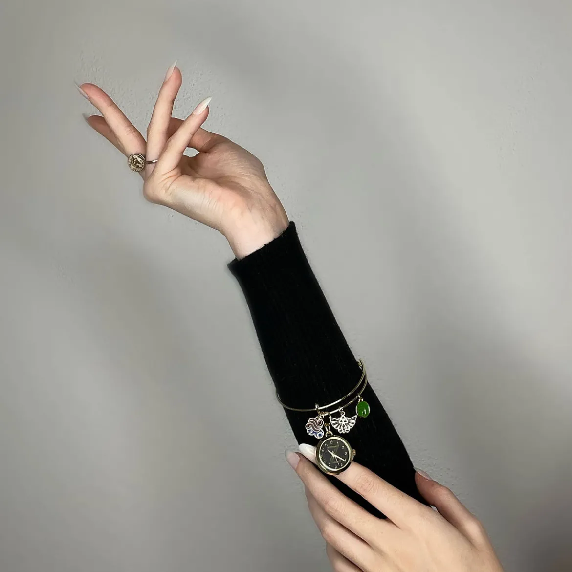 Zelda - Symbols Charm Armband mit Uhr